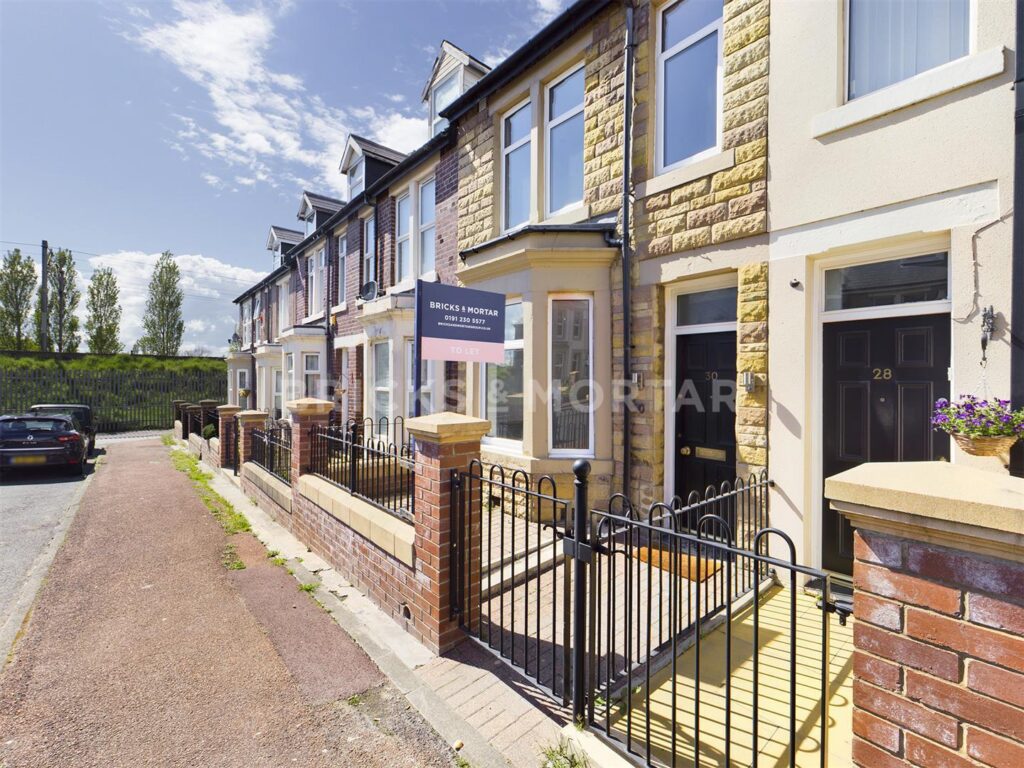 Bills included (Professional House Share), Telford Street, Gateshead