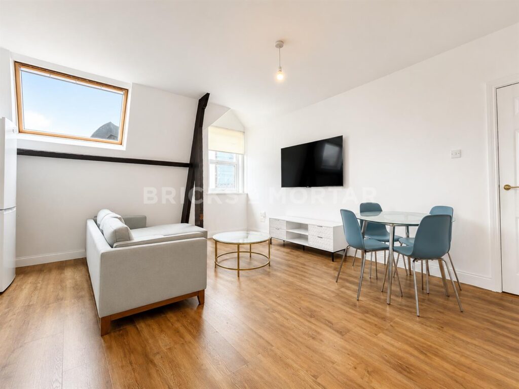 (£145pppw) The Gatehouse, City Centre, NE1