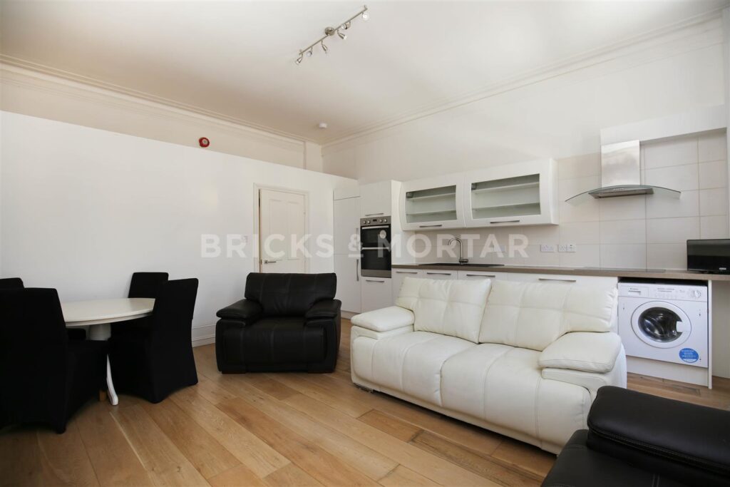 (120pppw) Grainger Street, City Centre, Newcastle Upon Tyne, NE1