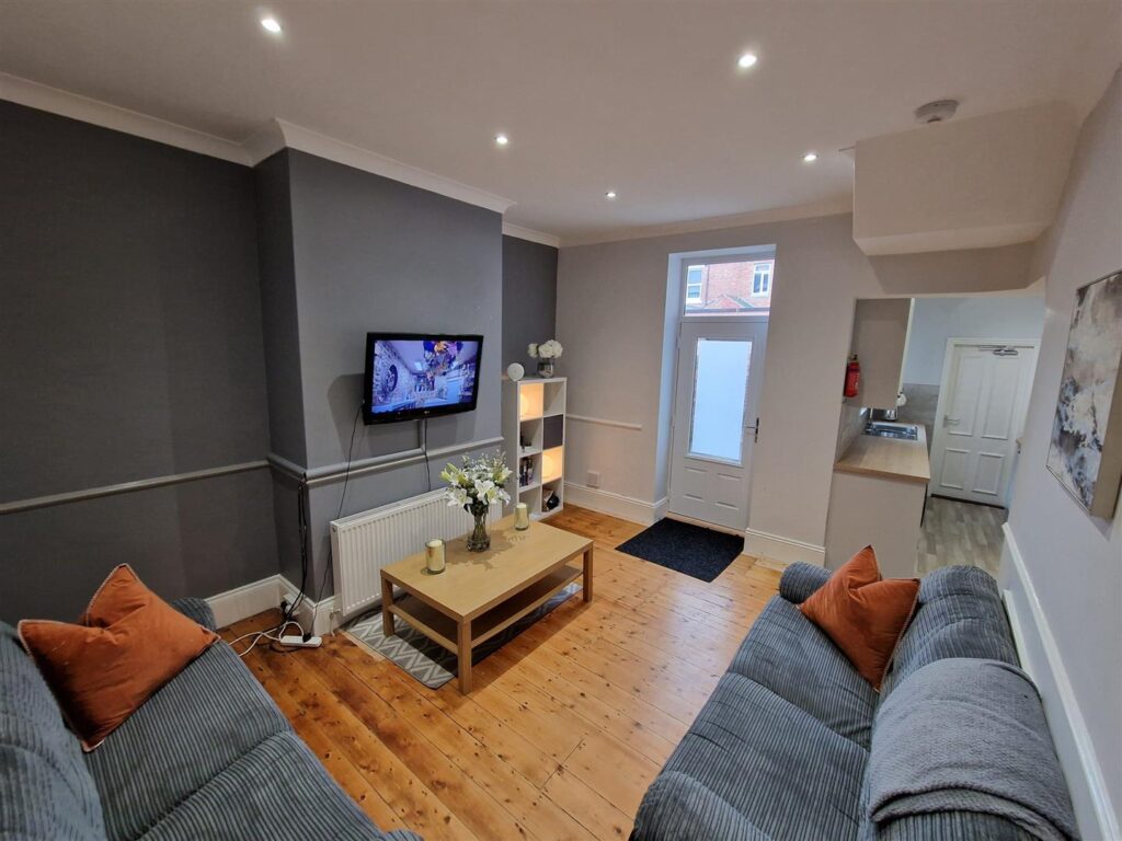 (125PPPW INC WIFI) Cardigan Terrace, Heaton, Newcastle Upon Tyne