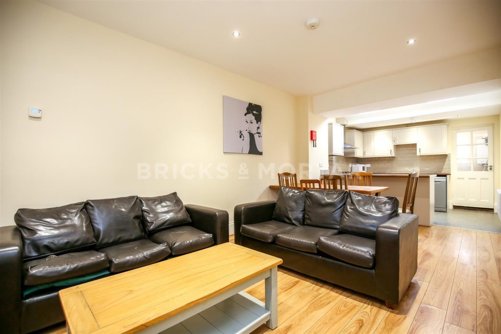 (£159pppw) Lily Avenue, Jesmond, Newcastle Upon Tyne