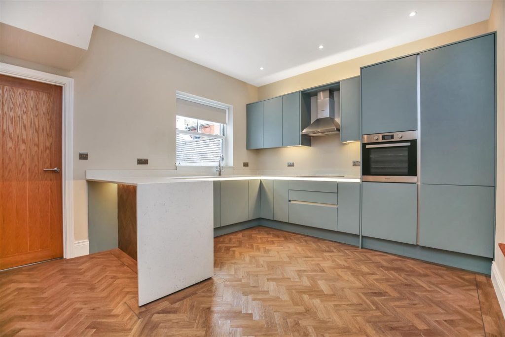 May Avenue, Ryton, NE40