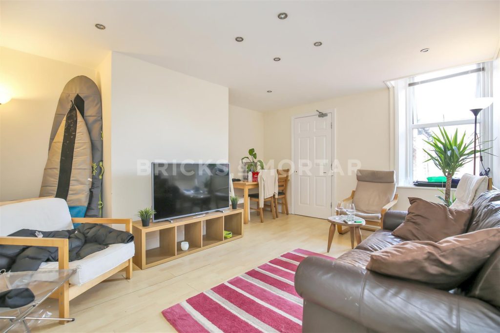 (£150 PPPW) Bayswater Road, Jesmond, Newcastle Upon Tyne