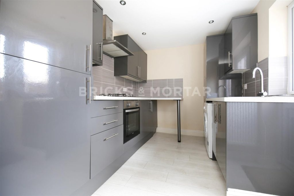 Eighth Avenue, Heaton, NE6