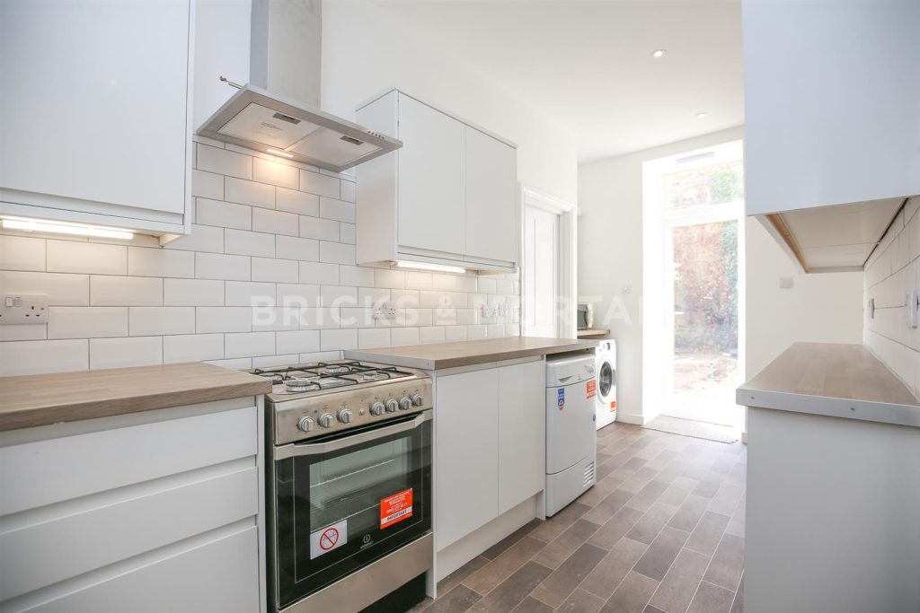 (£140pppw*) BILLS INCLUDED – Westgate Road, City Centre