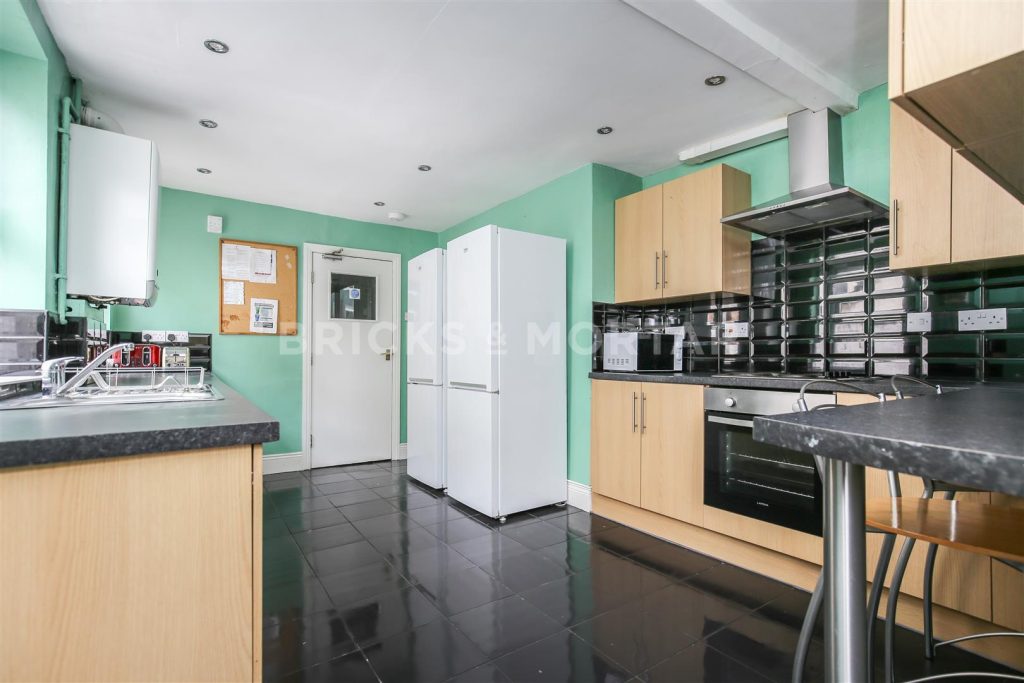 (£160pppw) Holly Avenue, Jesmond, Newcastle Upon Tyne, NE2