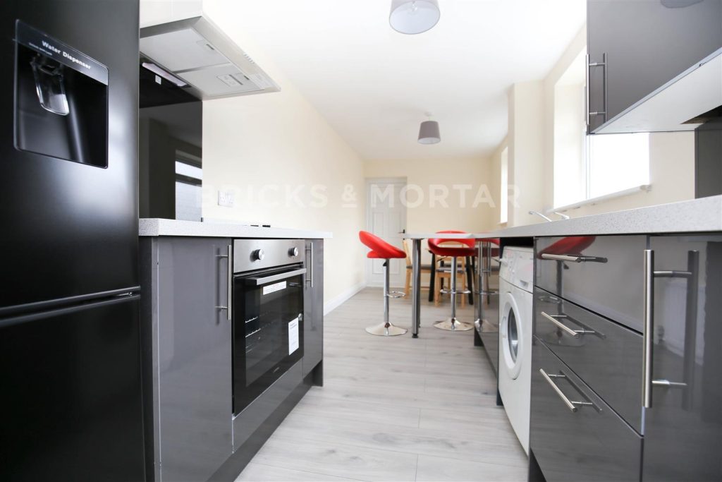 (£130 PPPW) Mowbray Street, Heaton, NE6, (£85 PPPW)