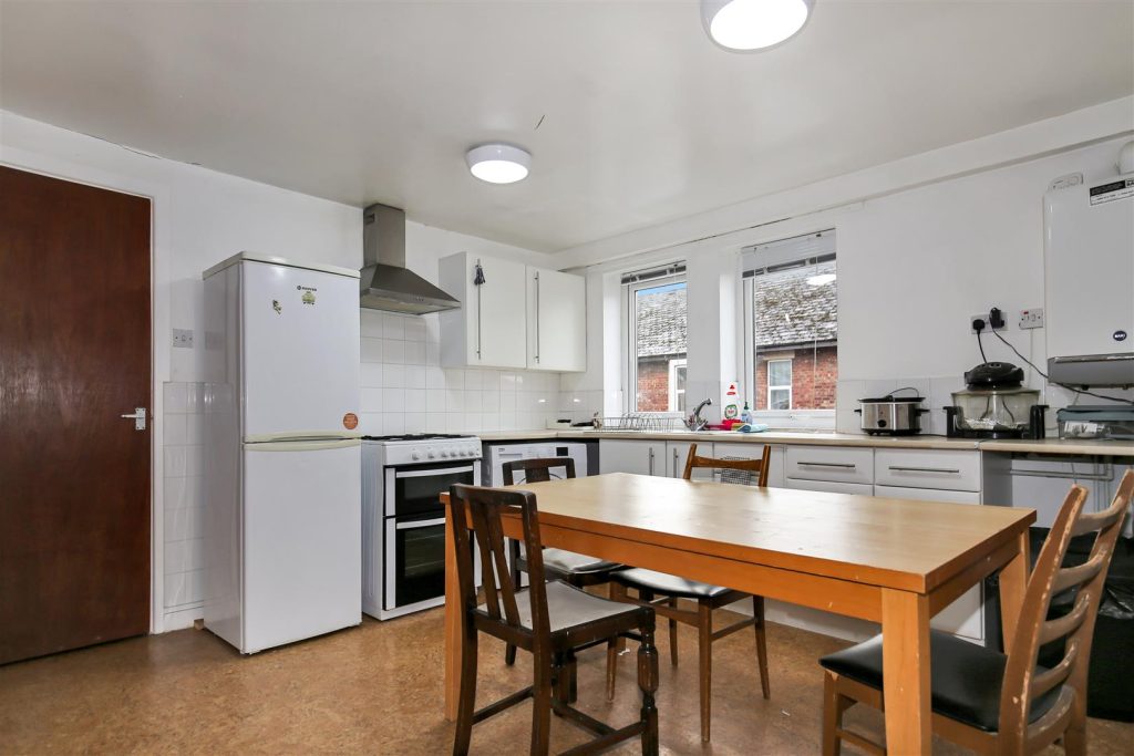 (£100 PPPW) Stratford Road, Newcastle Upon Tyne