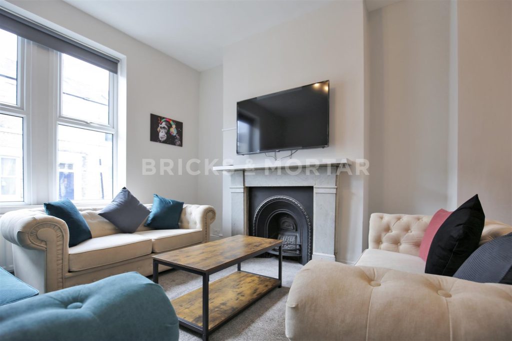 (£160pppw) Clayton Park Square, Jesmond, Newcastle Upon Tyne